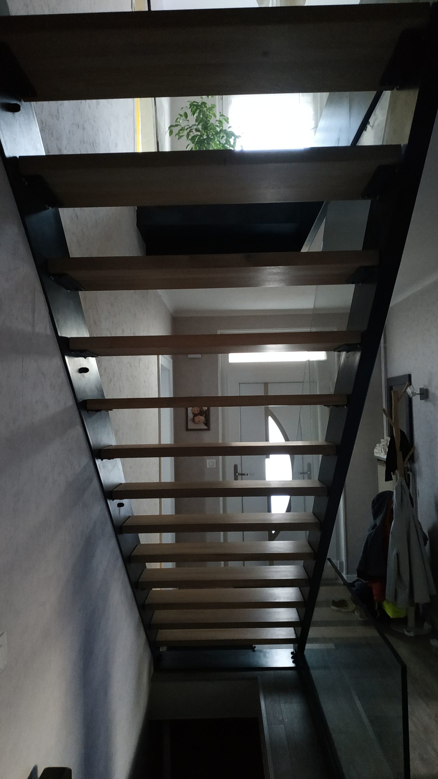 APRES 3 SCALED | Bettinger Metallerie AVANT – APRÈS : Escalier intérieur métal et verre Guebwiller 6